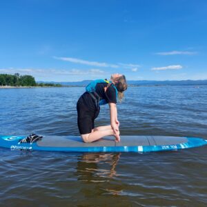 Sur la vague : yoga sur planche à pagaie